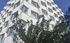 B&B Hotel Massy Gare Tgv